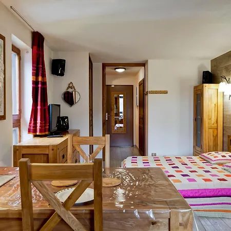Moderne 4 Pers Avec Wifi Et Parking à - Fr-1-512-220 Appartamento *